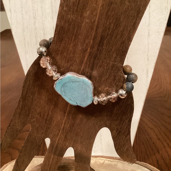 Jewelry - Howlite Stretch Bracelet